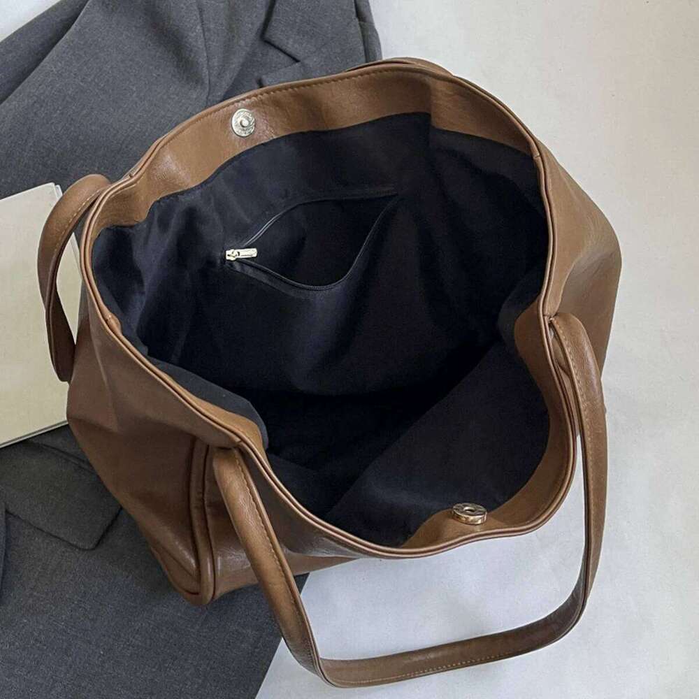 New casual fashion retro trend large capacity tote bag, French niche design, daily versatile solid color shoulder bag XJ260306