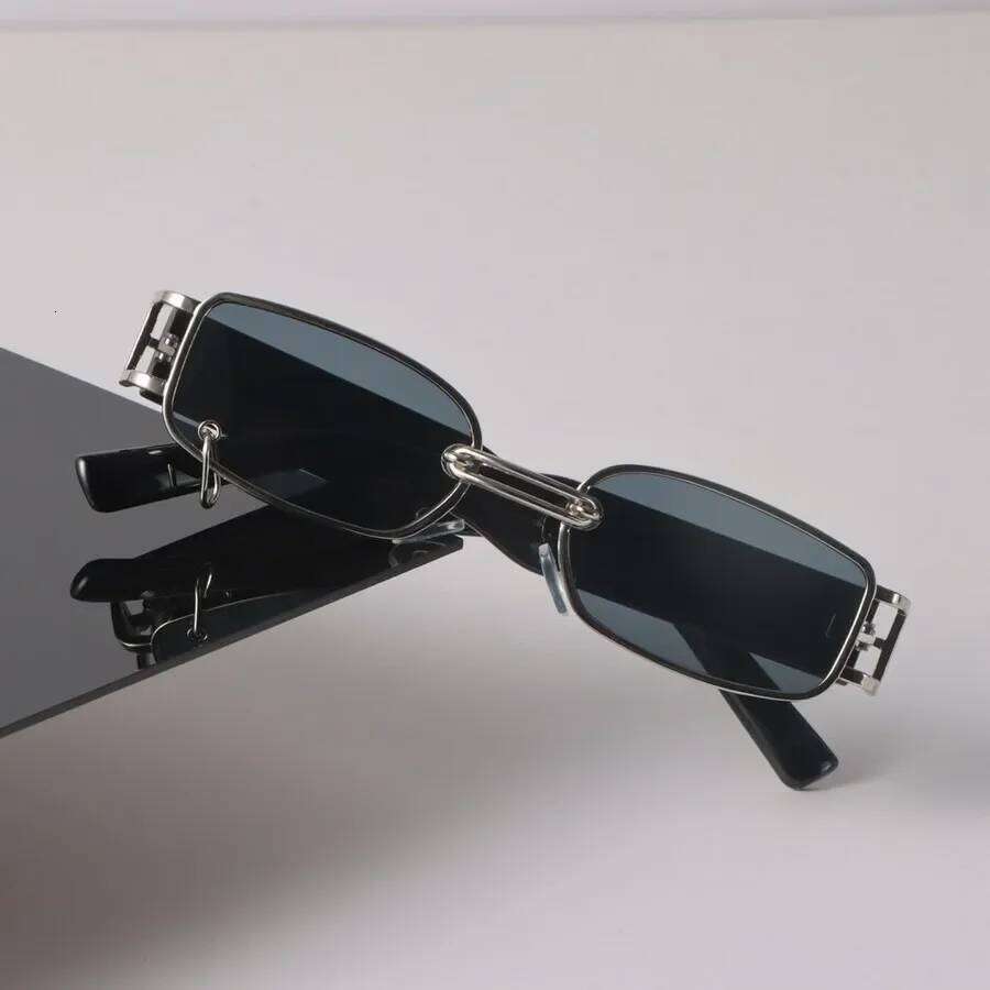 Sexy Square Sunglasses Women Men Black Sun Glasses Retro Eyewear Luxury Small Frame Mirror Brand Z260306