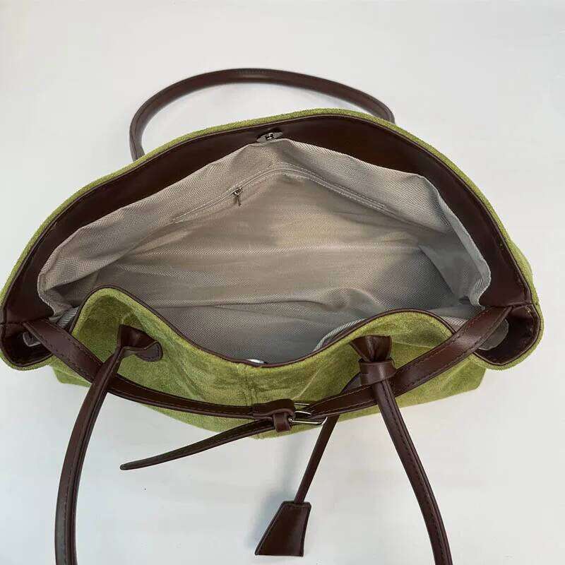 LEFTSIDE Women's PU Leather Shoulder 2025 Winter New Fashion Retro Underarm Bag Luxury Brand Designer Handbags Tote Bags XJ260306