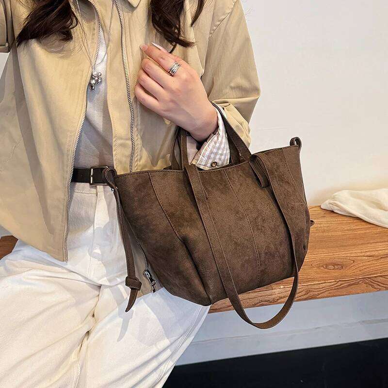 LEFTSIDE Small PU Leather Shoulder Bags for Women 2025 Luxury Designer Crossbody Bag Females Brand Retro New Handbags and Purses XJ260306