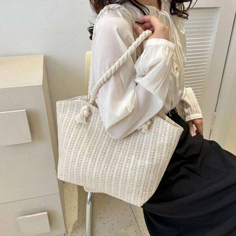 Luxury Design Women Raffia Straw Large Capacity Knitted Tote Handbag Summer Beach Vacation Bohemian Shoulder Bag for Female XJ260306