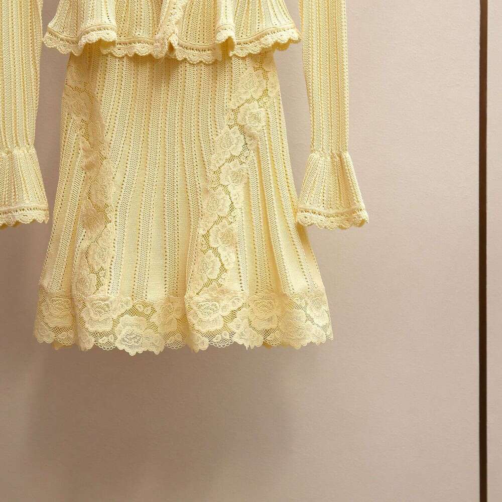2026 Designer High end Women's Clothing A12 Spring New Elegant Small Fragrance Style Design Splicing Knitted Women's Clothing