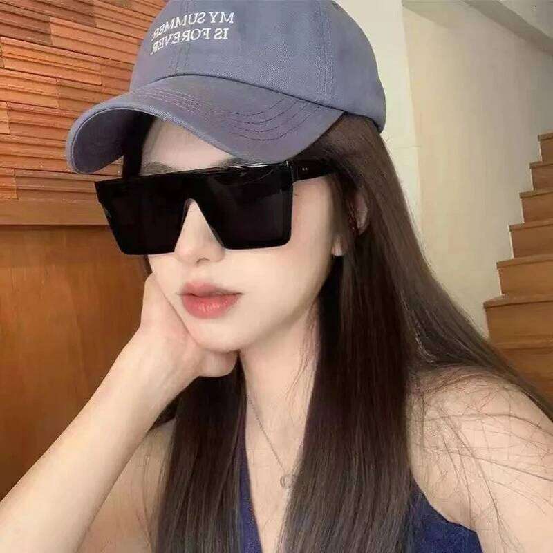 2PCS Box Fashion Trendy Cycling Driving Ins Sunscreen Sunshade Integrated Sunglasses 88211914 Z260306