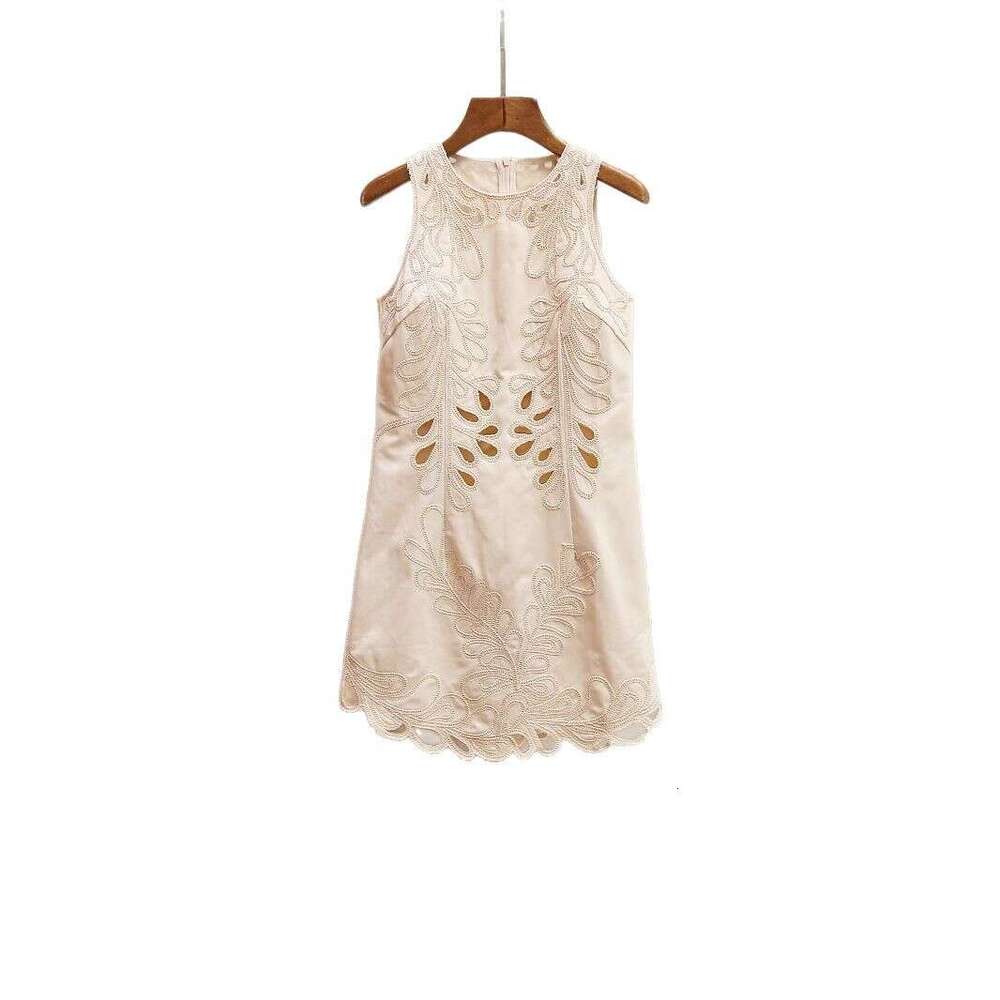 2026 Spring/Autumn Women's White A1 Sleeveless Tank Top Korean Style Social Elegant Round Neck Slimming Hollow Embroidered Dress
