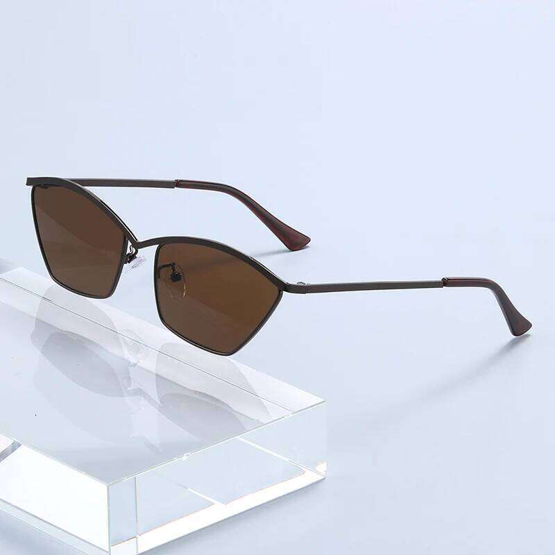 New Trendy Cat Eye Retro Frame High-end Uv Resistant Sunglasses For Men And Women 2508 Z260306