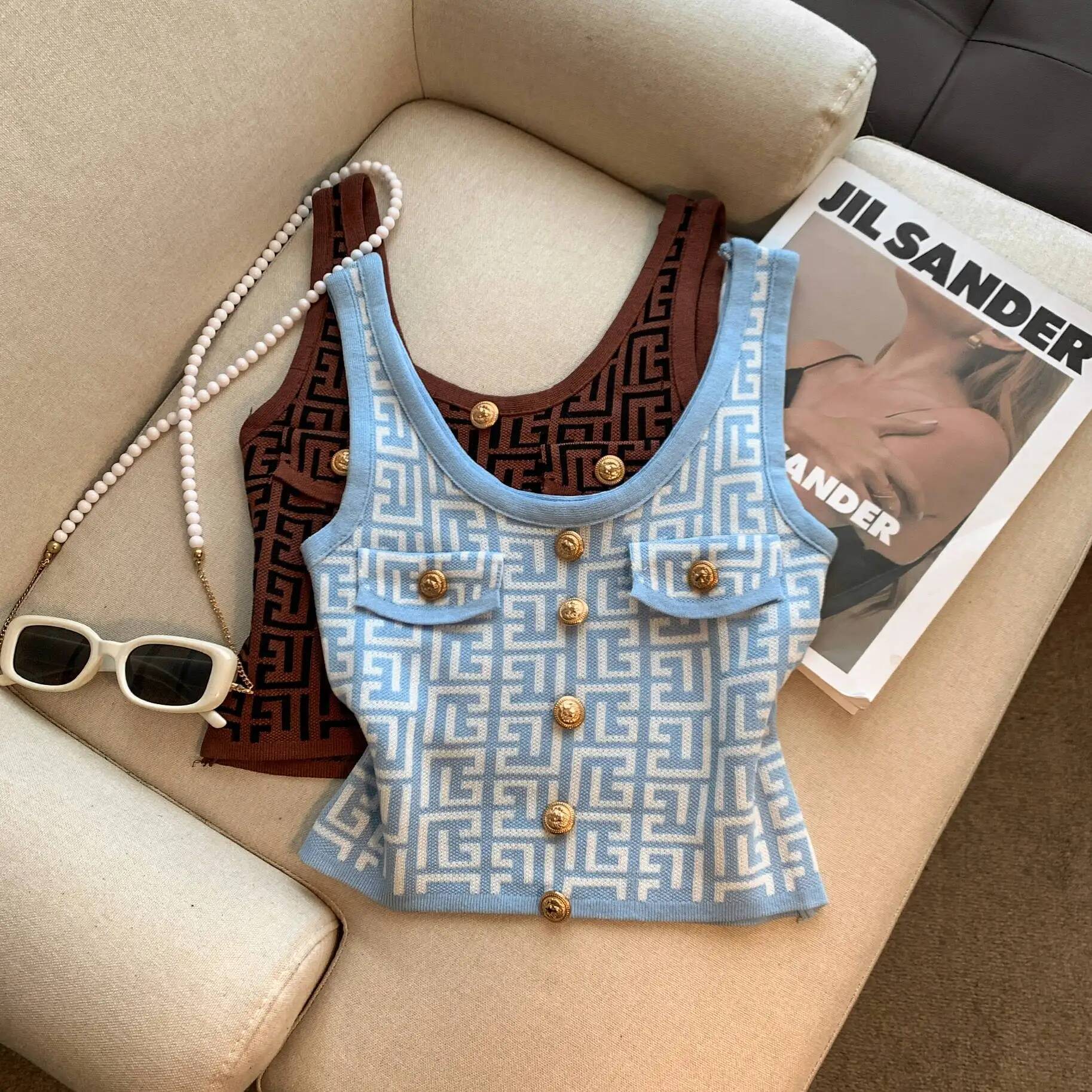 French-style square neck ice silk sleeveless top, slim fit, button sport top, knitted vest, high-end geometric jacquard top