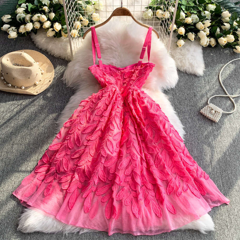 The 2026 new sweet, youthful, romantic 3D flower strapless dress has a high-end fairy like feeling