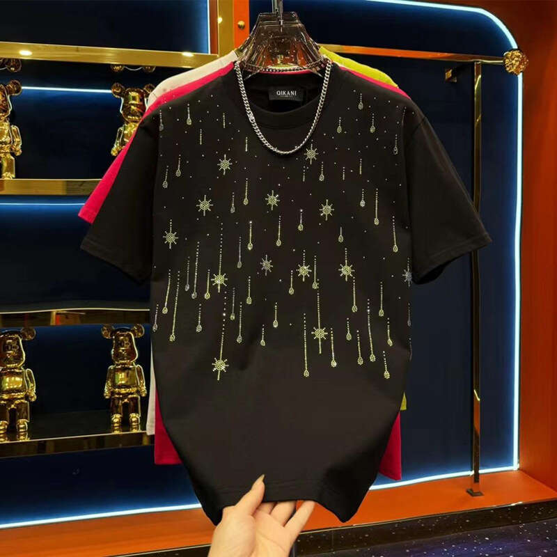 Gypsophila Rhinestone For Men New Versatile Half Daily Base Shirt Men's T-Shirt Short Sleeve Trendy Luanyun