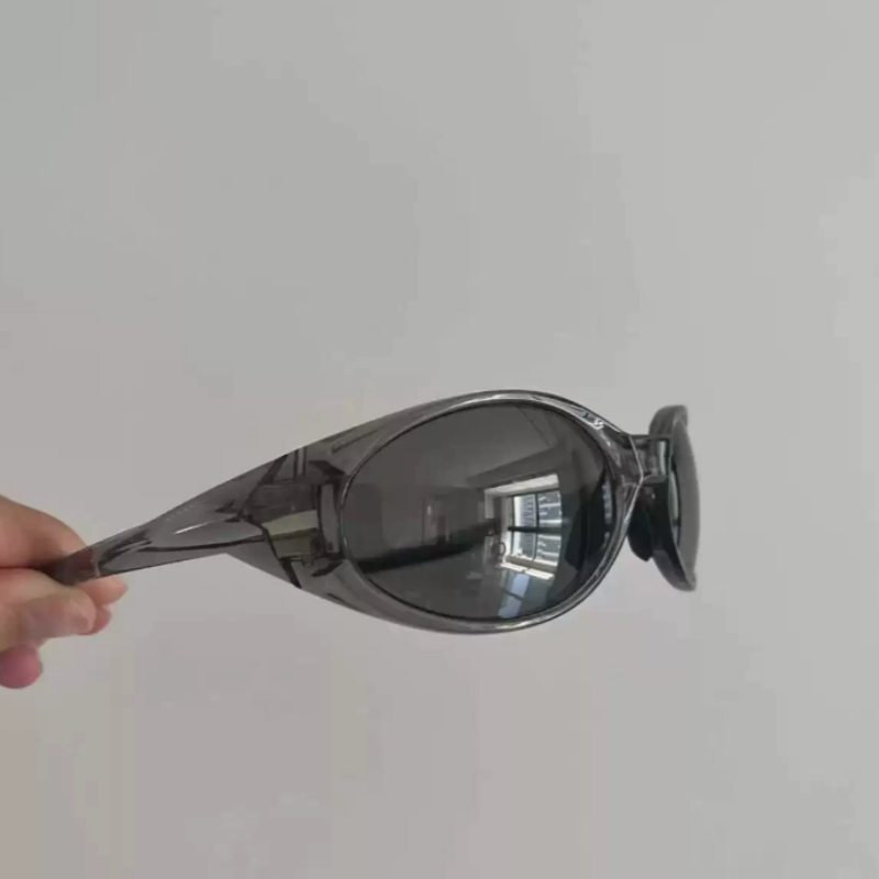 Retro Oval Wrap Around Sunglasses Men Women UV400 Protection Lightweight TR90 Frame Sports Sunglasses for Cycling Driving Designer Luxury Brand