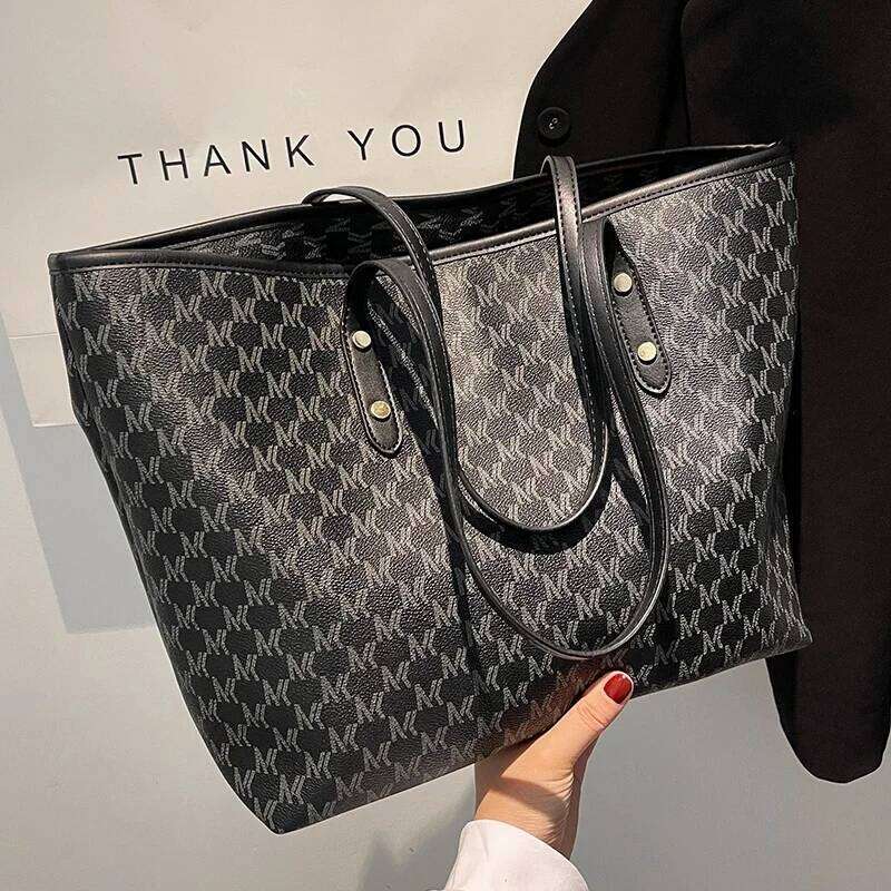 Large Capacity Shoulder Tote Women PU Leather Handbag Commuter Daily Versatile Bag Spacious Work Casual Carryall Shopper XJ260306