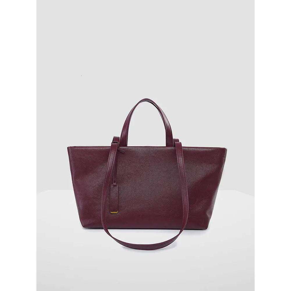 Luxury Woman Shoulder Soft Leather Large Capacity Square Fashion Tote Bag Korean Fashionable Handbag Shopping Underarm Bags XJ260306