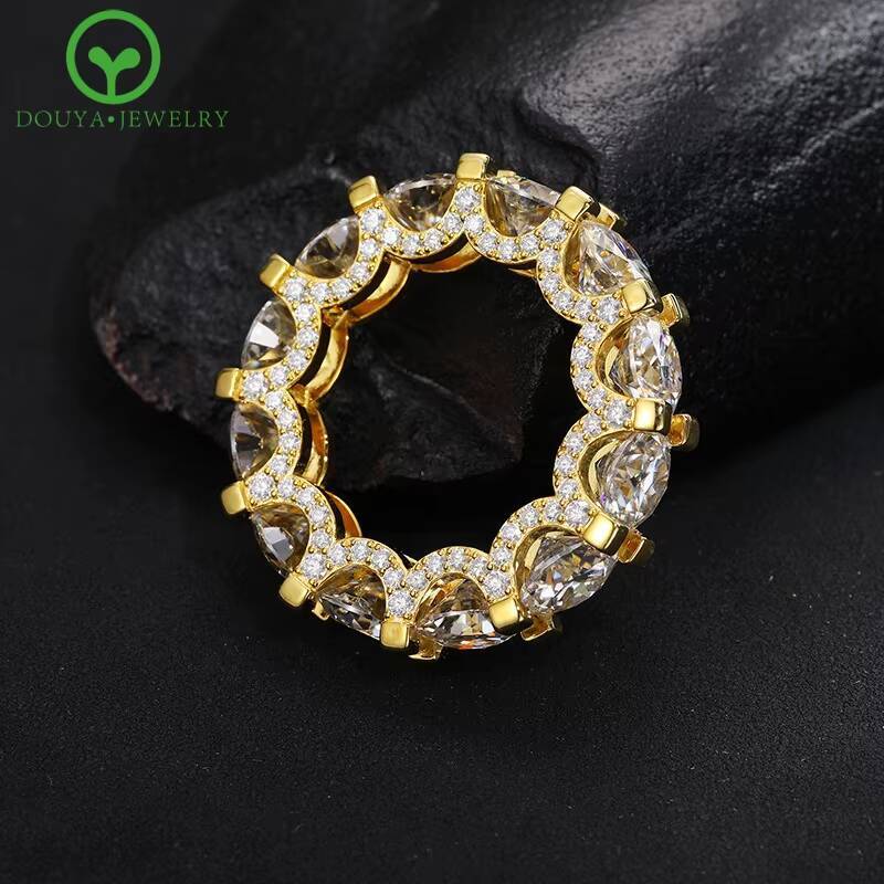 Personalized Touch 2 Carats Moissanite Flanks Full of Diamonds 14k Gold S925 Silver Custom Signet Moissanite Ring