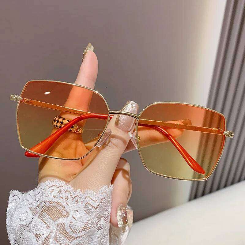 Vintage Frame Square Sunglasses Women Men Rectangle Sun Glasses Eyewear Oculos De Sol for Male Female Eyeglasses Z260306