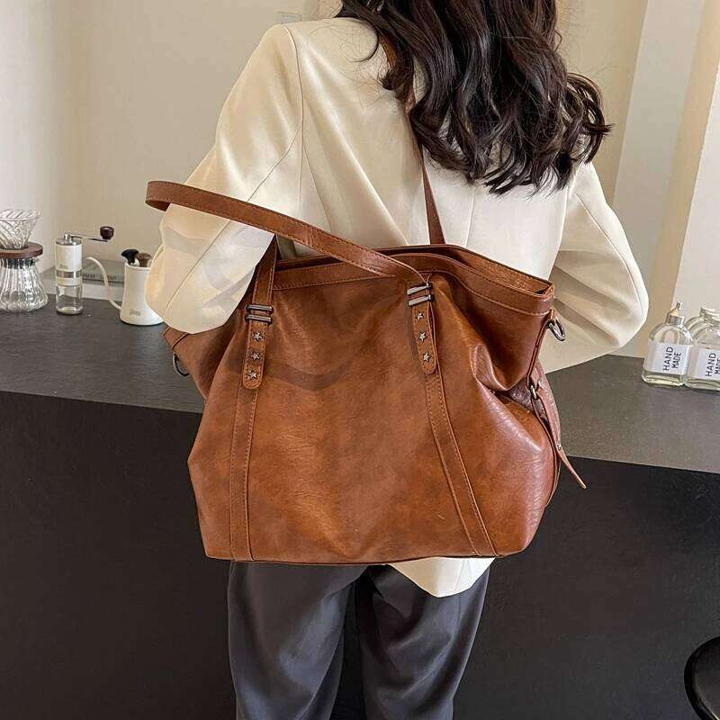 LEFTSIDE Retro Big PU Leather Shoulder Bags for Women 2024 Y2K Vintage Female Underarm Crossbody Bag Simple Solid Color Handbags XJ260306