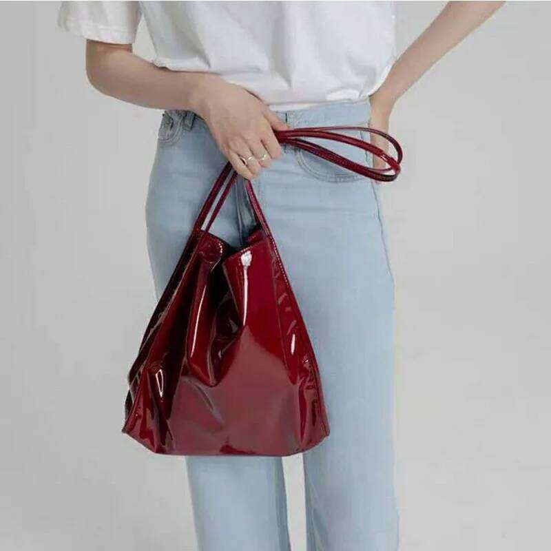Vintage Style Shoulder Bags for Women Patent Leather Two-shoulder High Capacity Handbag Purse Lady Fashion Underarm Bag XJ260306