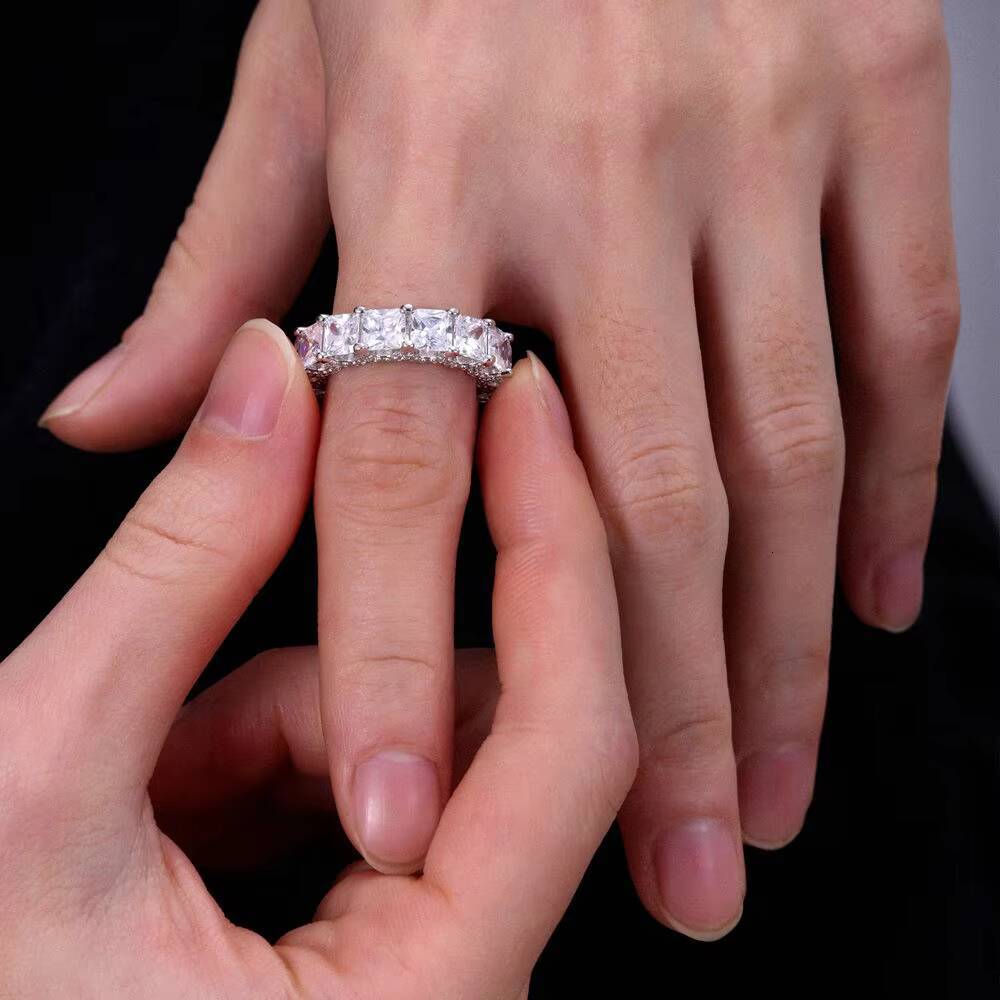 Hot 925 Sterling Silver Eternity Crown Molding Princess Cut Moissanite Gemstone Band Ring for Engagement
