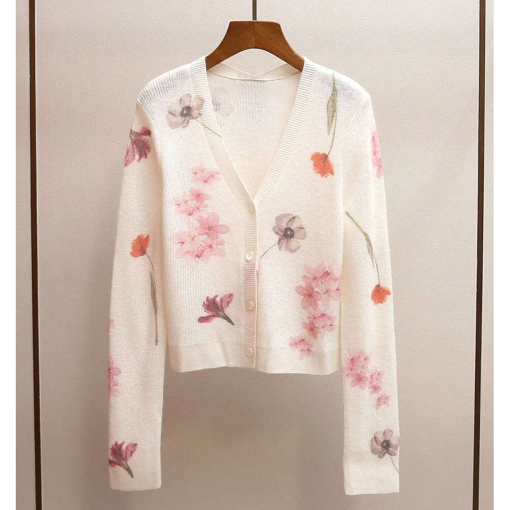 2026 Designer High end c10 Clothing Spring and Summer New Style French Elegant Versatile Printed Knitted Sweater Women's Top