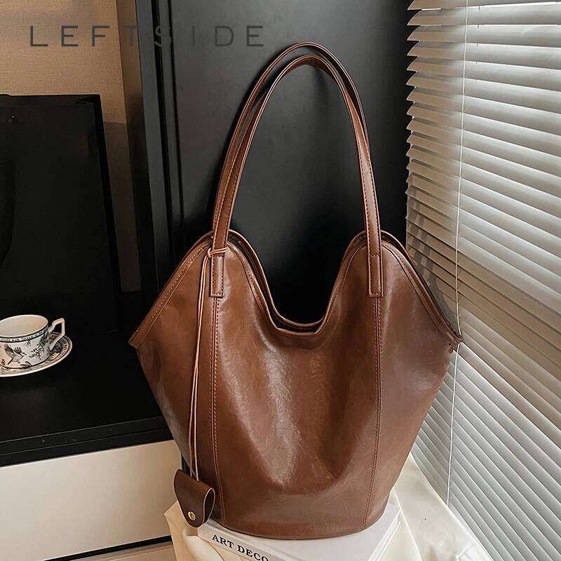 LEFTSIDE Women Big PU Leather Solid Color Shoulder 2025 Winter Retro Tote Bag Luxury Designer Trend Female Simple Handbags XJ260306