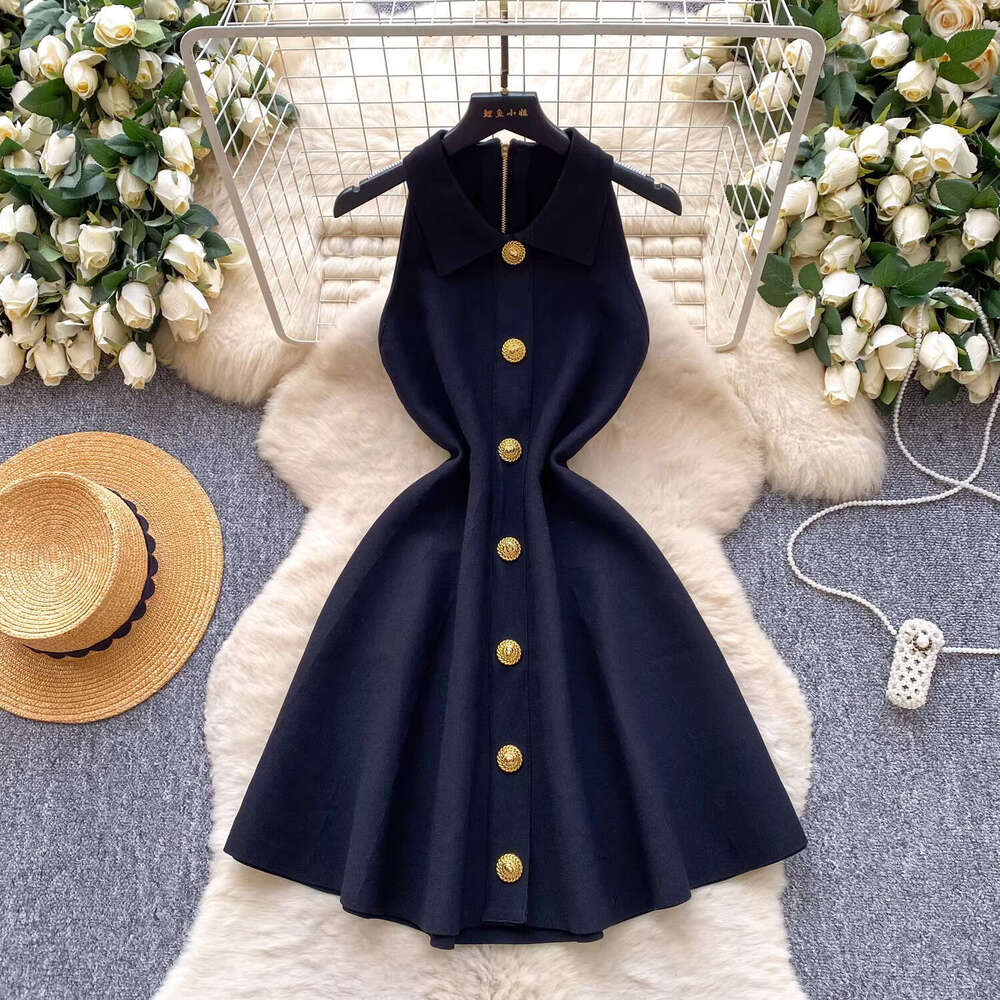 2026 Designer Luxurious and Unique Buckle Collar Sleeveless Elegant Women's Spring/Summer New Style Waist Slimming A-line Short Skirt