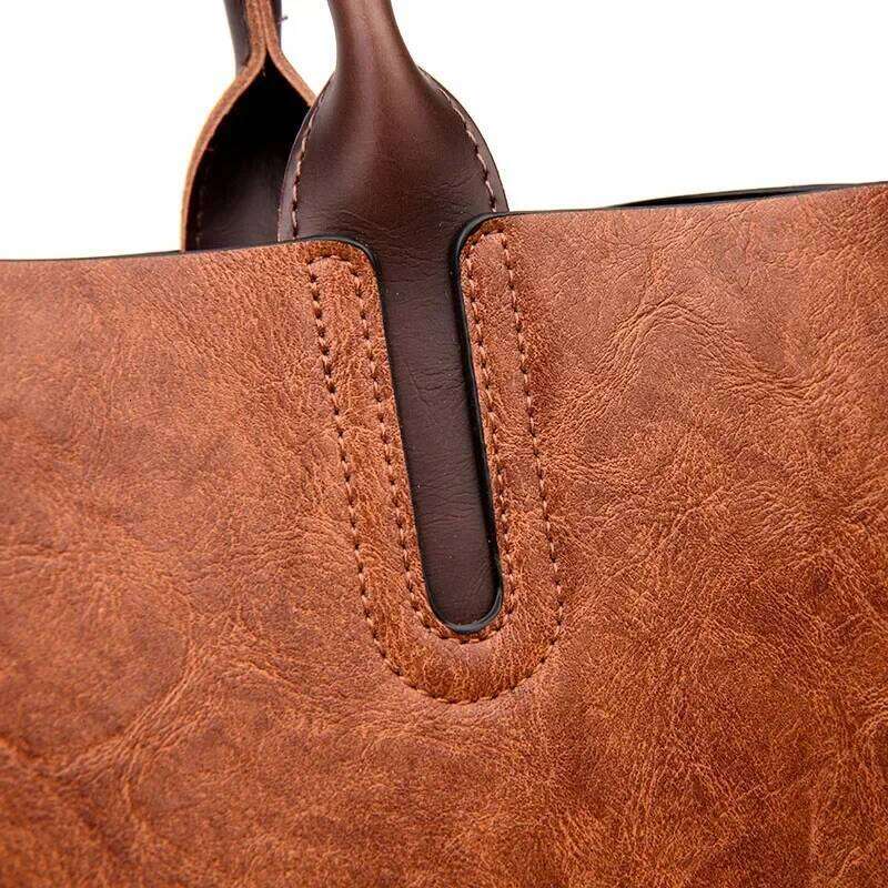 Vintage OIL SKIN Leather Big Casual Tote women bags High Quality Women's Handbags Shoulder Crossbody Bag Messenger Bags sac XJ260306