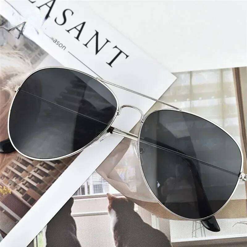 Men Retro Pilot Sunglasses Big Frame Silver Oversized Eyewear Male Trendy Driving Sun Glasses Reflective Lens Shades UV400 Z260306