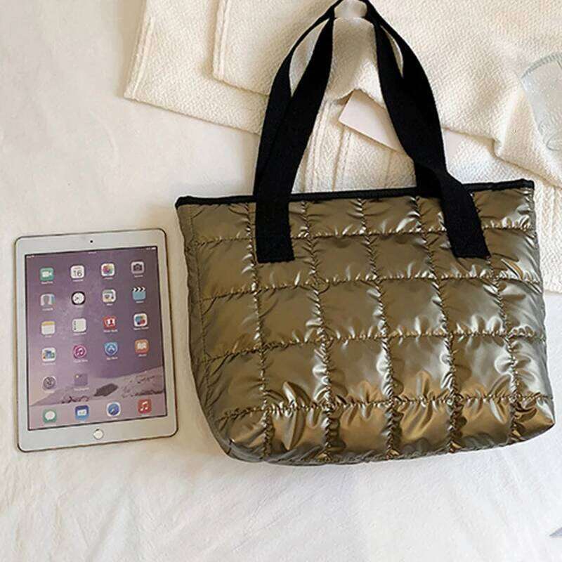 Space Pad Cotton Tote Handbags Fashion Winter Quilted Travel Shoulder Bags For Women Large Capacity Waterproof Shopping Purse XJ260306