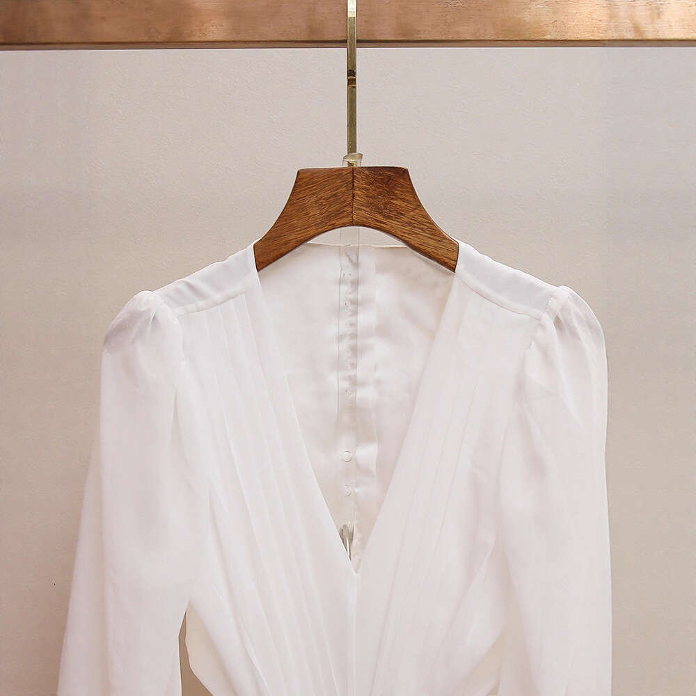 2026 designer high-end women's fashion autumn new item small fragrance sexy V-neck backless pleated patch dress