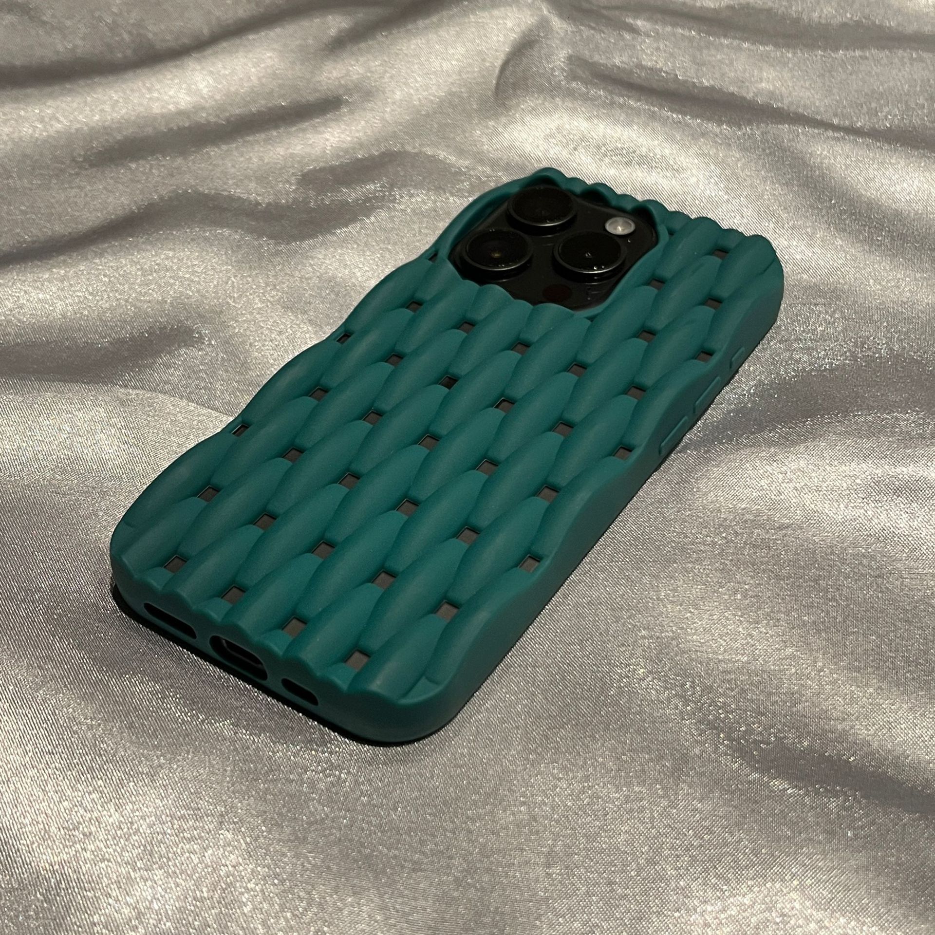 Summer cooling textured pattern suitable for iPhone 17 Pro Max matte phone case, Apple 16 full-cover silicone soft case