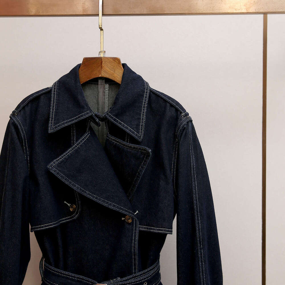 2026 designer autumn and winter new style French retro British elegant double breasted waist long denim trench coat