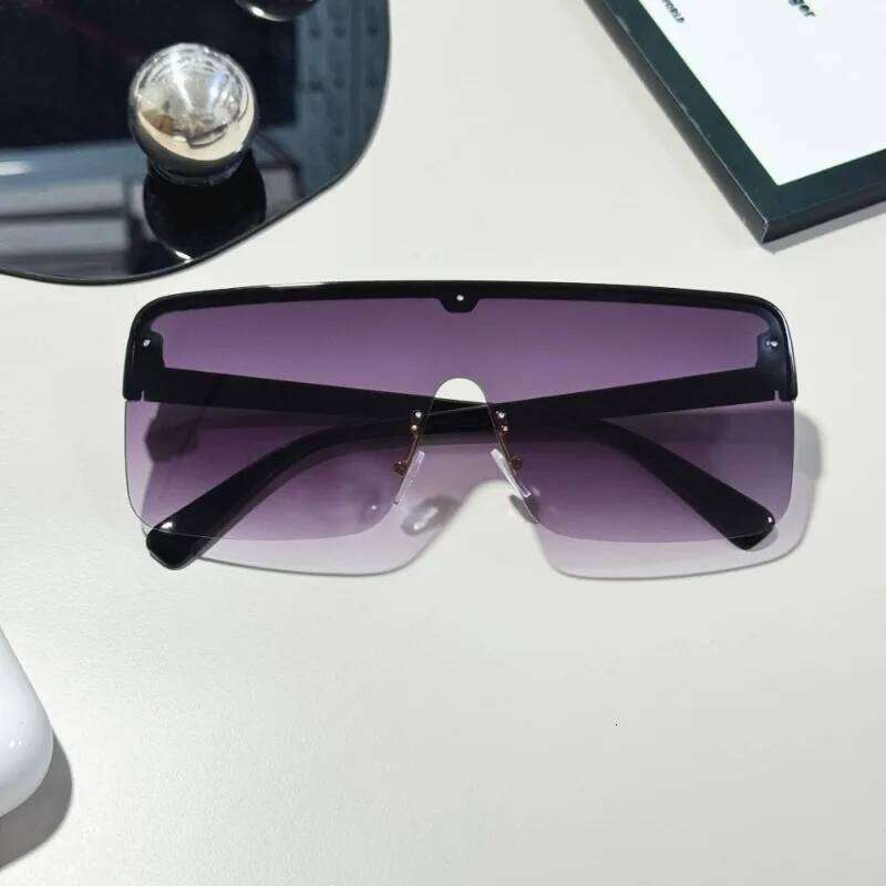 New Big Square Frame Sunglasses UV400 Summer Fashion Vintage Ladies Glasses Outdoor Travel Beach Sun Shade Eyewear Z260306