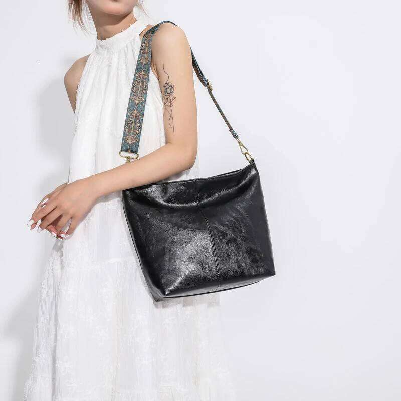 Retreo Bucket For Women Luxury Shoulder High QualityCrossbody Designer Large Capacity Messenger Bag Handbag Totes XJ260306