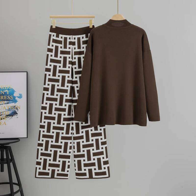 Women Autumn Fashion Color Collision Two-Piece Set O-Neck Loose Sleeved Split Top And High Waist Wide Leg Pants Outfit Luanyun Luanyun