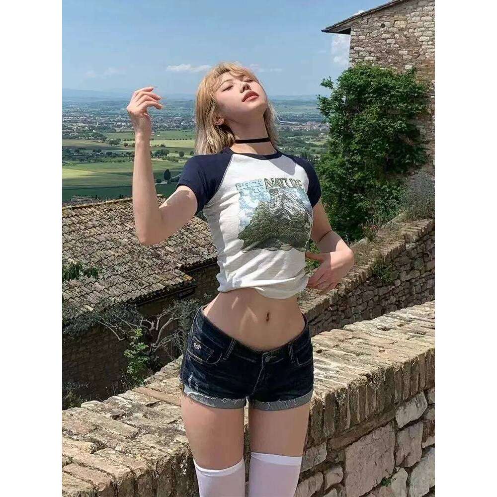 New 2025 Denim Shorts Women Skinny Distressed Vintage Girls American Style Sexy Short Jean Woman XJ260306