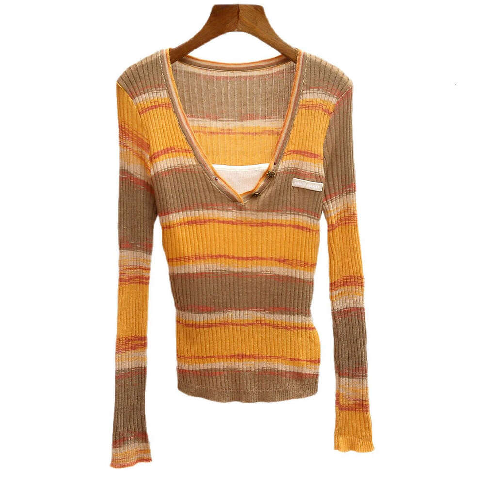 2026 designer high-end women's clothing spring new style French retro fashion slim fit striped long sleeved knitted women's top