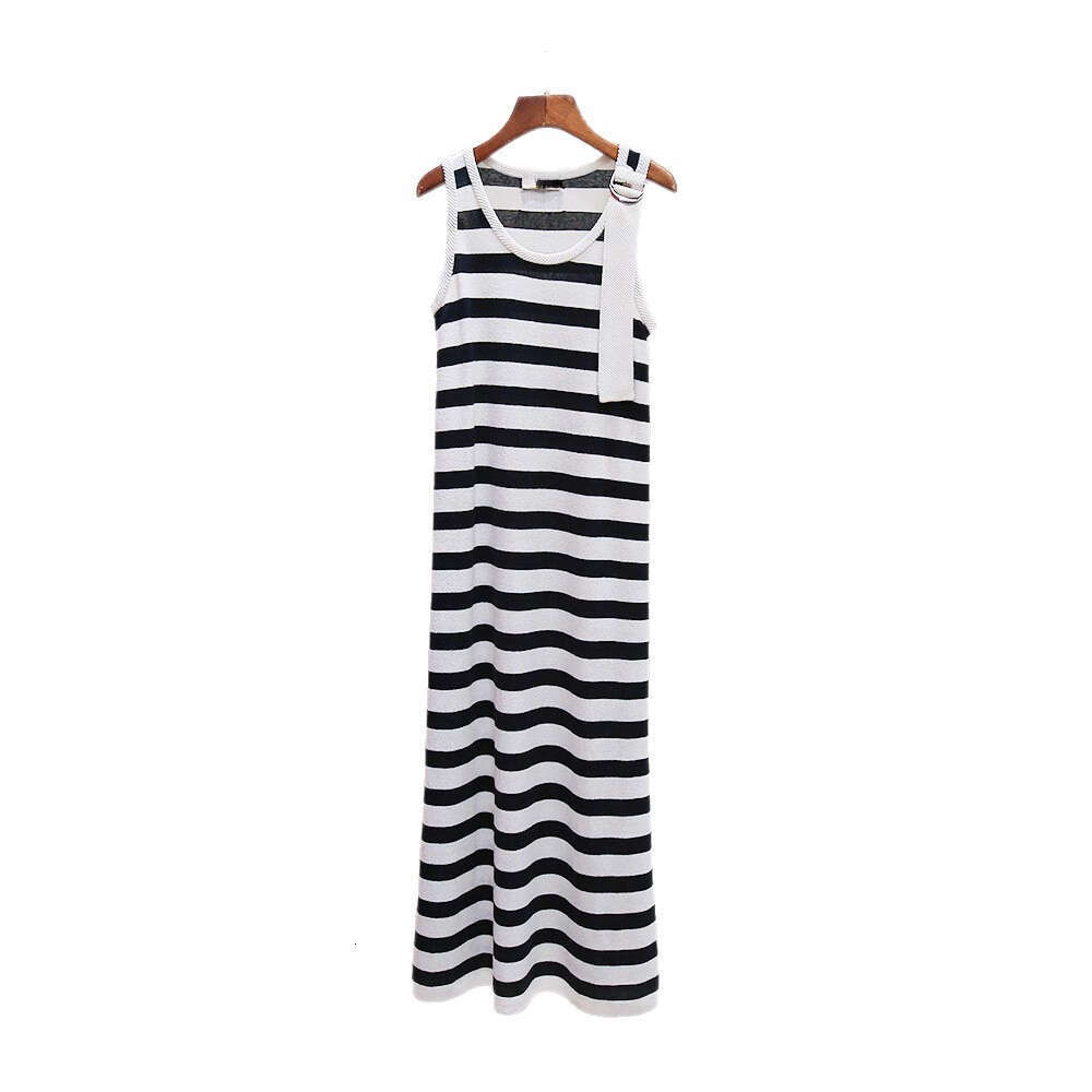 2026 designer high-end women's summer new French casual style striped vest knitted long skirt