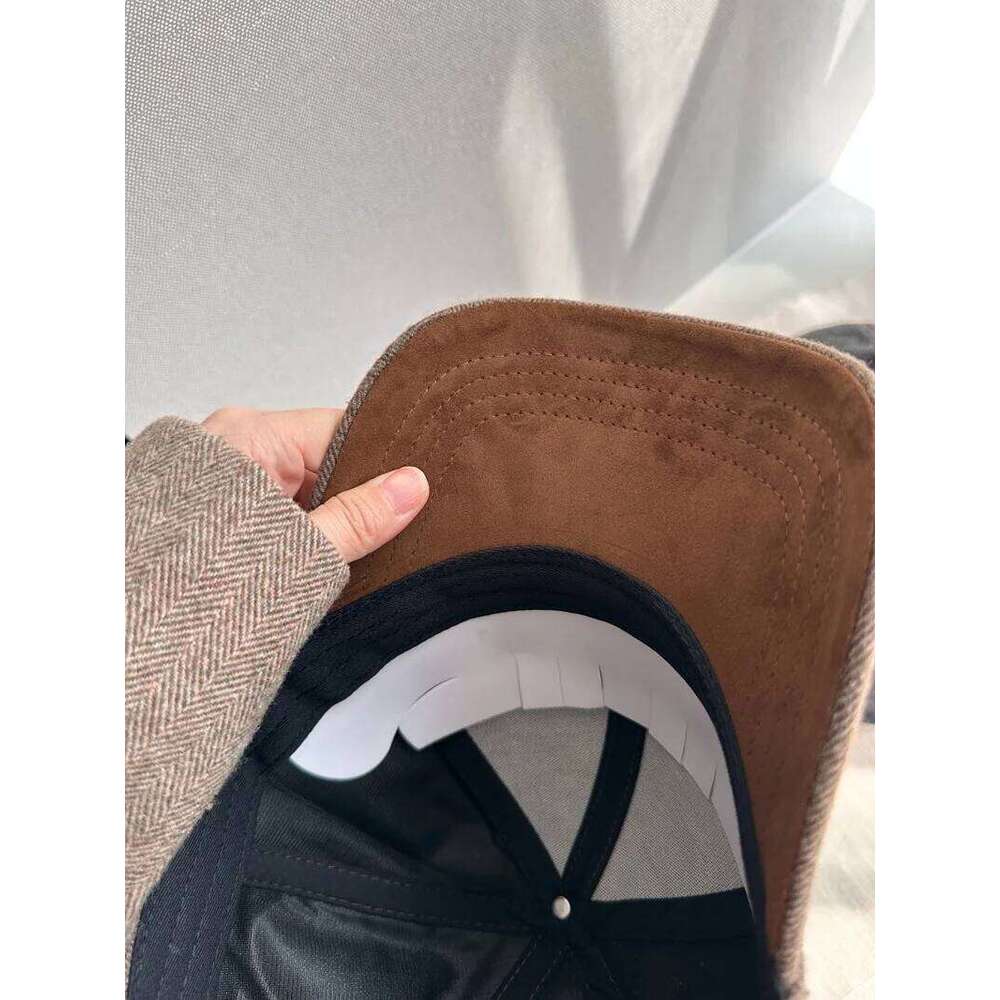 Herringbone Wool Cap, Structured Hard Top Baseball Hat for Men Women, Classic British Ivy Newsboy Winter Peaked Cap Y260304