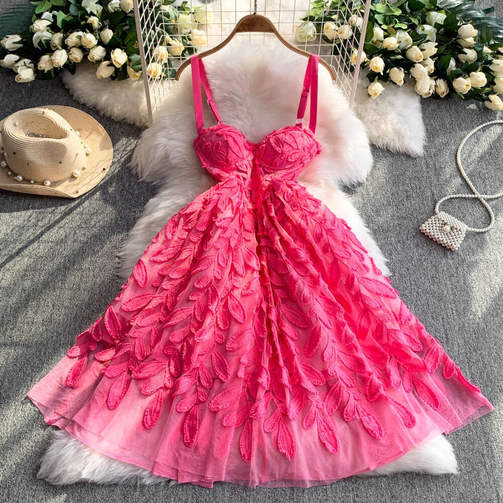 The 2026 new sweet, youthful, romantic 3D flower strapless dress has a high-end fairy a20 like feeling
