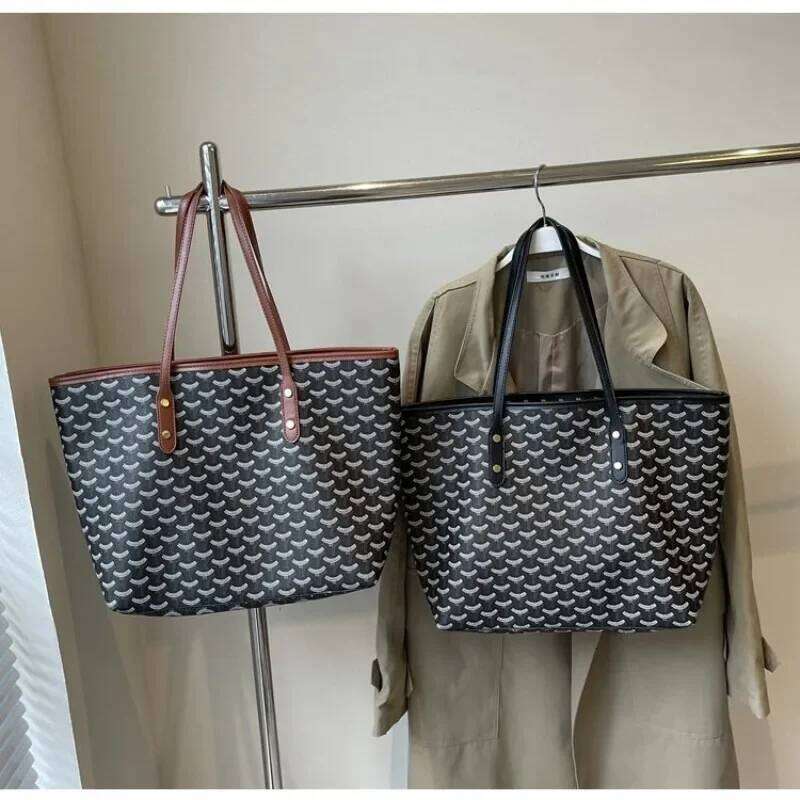 Elegant Crossbody Handbag Trendy Maillard Campus Style Students Cross Body Bag Commuting Portable Fashion Popular Unique XJ260306