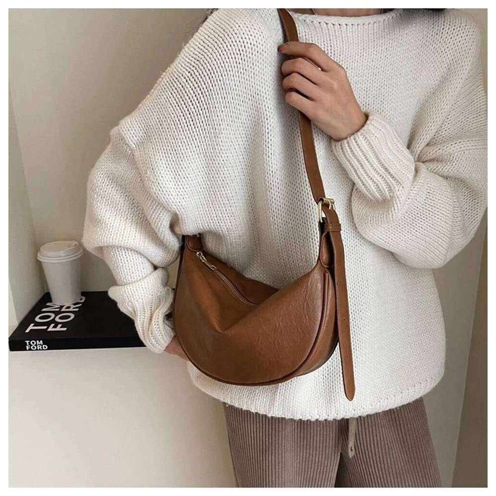 Structured Embroider Namebrand Lipstick Solid color dumpling Adjustable Custom Ladies Bottle Velvet Fabric crossbody bag XJ260306