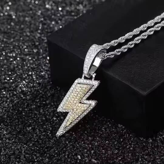 Unisex Small Iced Out Moissanite Cross Crucifix Fine Jewelry Pendants Charms 925 Sterling Silver Yellow Gold Rhodium Finish
