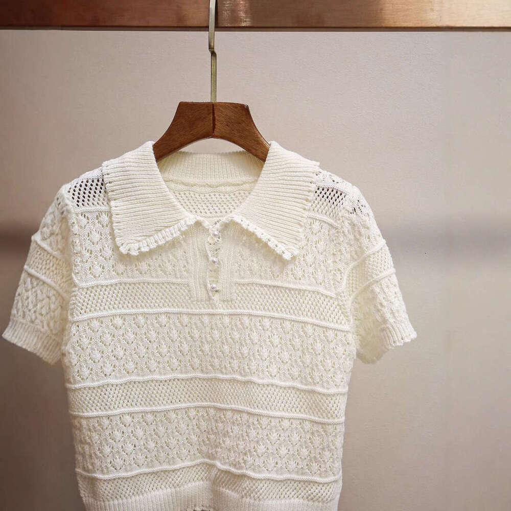 2026 designer high-end women's clothing spring and summer new style French retro casual versatile crochet hollow knitted top