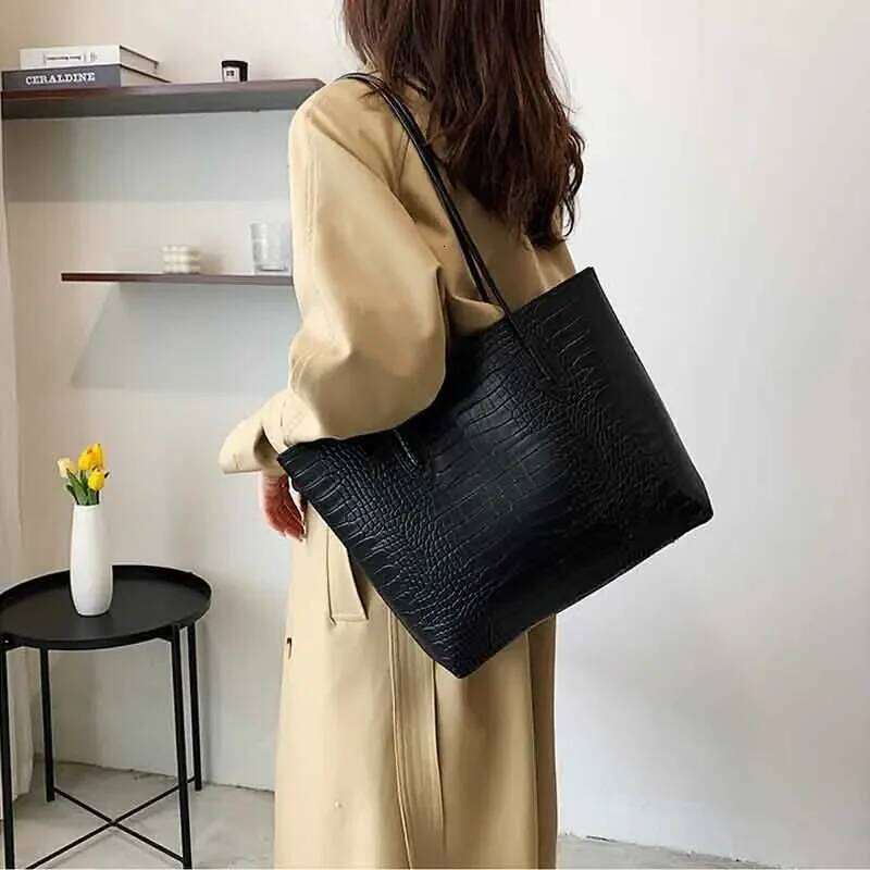 Large PU Leather Shoulder Bag Trend Designer Female Fashion Handbags Purses Tote Crossbody Bags for Women XJ260306