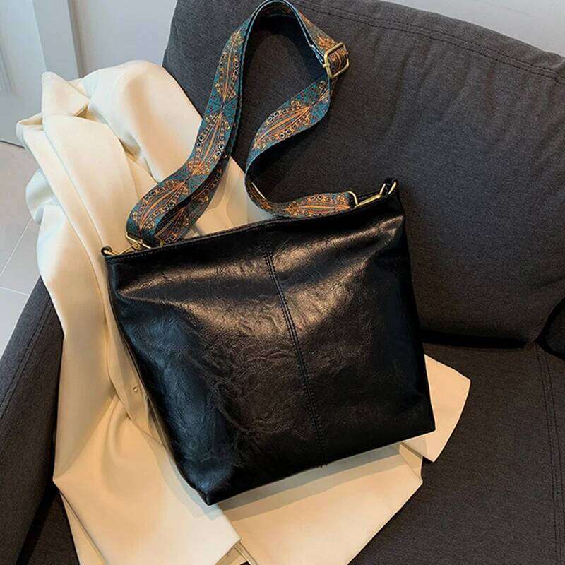 Retreo Bucket For Women Luxury Shoulder High QualityCrossbody Designer Large Capacity Messenger Bag Handbag Totes XJ260306