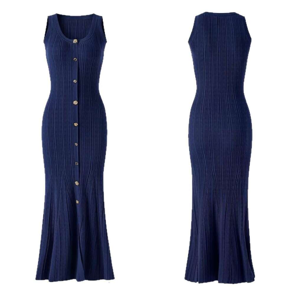 2026 spring and summer new designer sleeveless metal buckle one-piece European and American style INS knitted dress