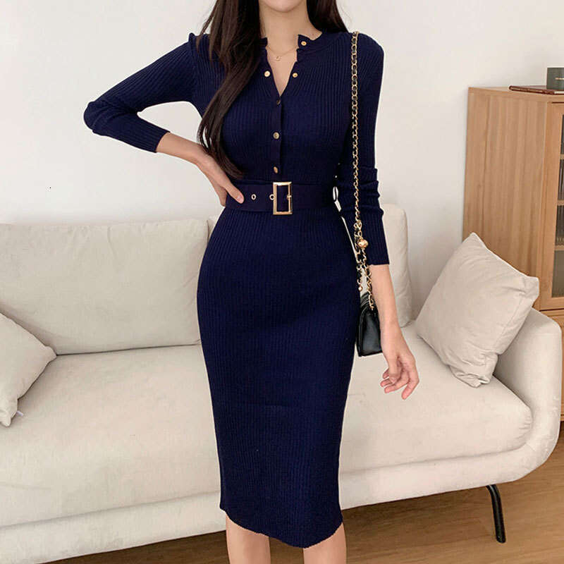 2026 Korean style chic and elegant round neck knitted women's dress long sleeved slim fit single breasted slim fit with split waist belt