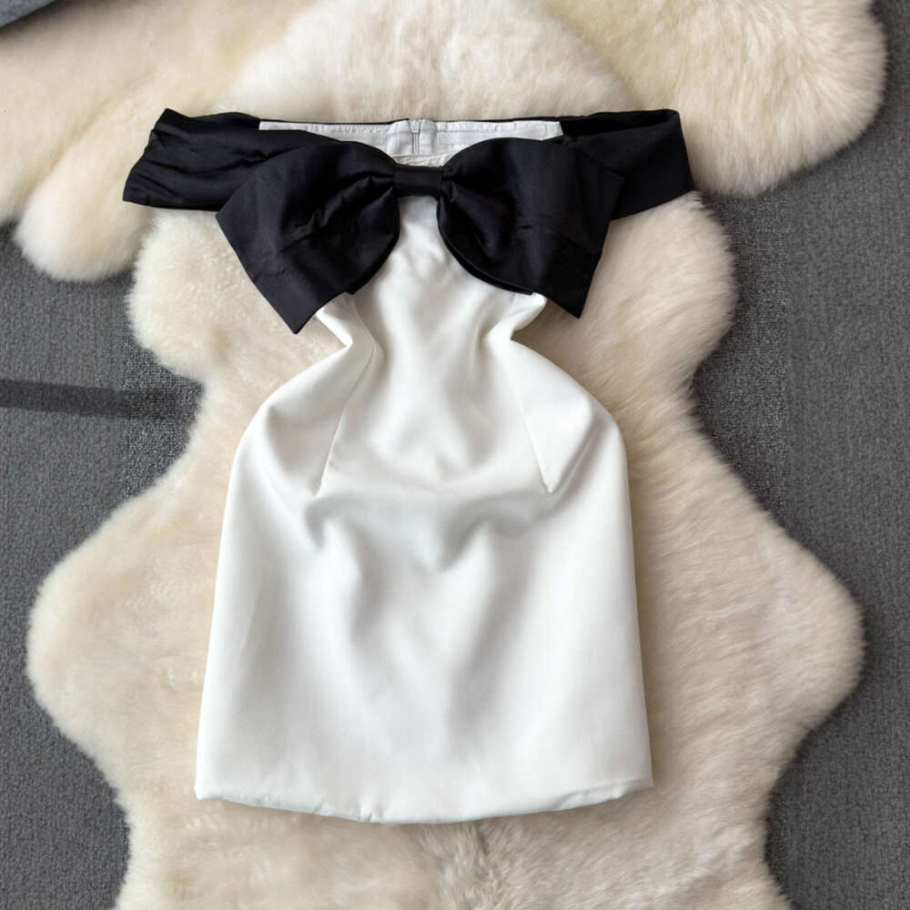 Hepburn style French A13 bow elegant strapless women's 2026 spring and summer high-end sexy off shoulder tight mini skirt