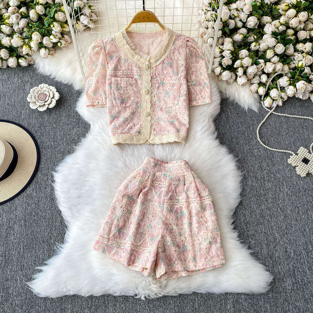 2026 Elegant Cross border Social a20 Celebrity Style Heavy Industry Lace Embroidery Young Round Neck Jacket High Waist Wide Leg Shorts