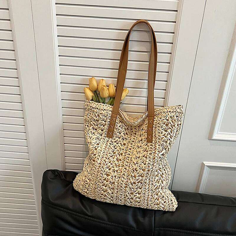 Women's Straw Bag Boho Hollow Design Summer Large Capacity Bucket Handbag Rattan Weave Handmade Craft Tote Basket XJ260306