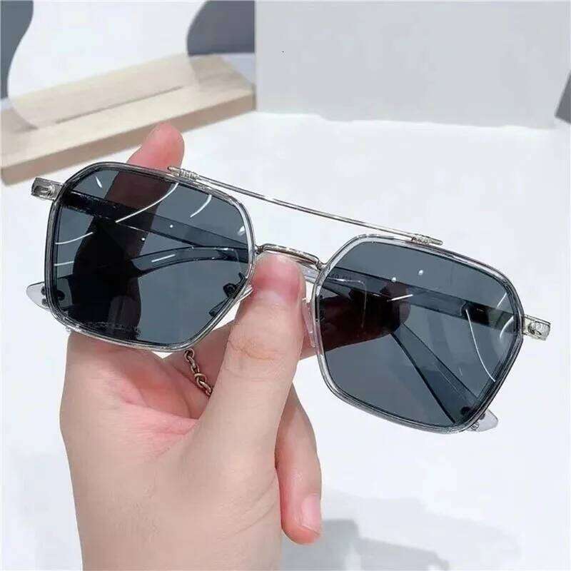 New Men Square Small Frame Men's Color Changing Fashion Sunglasses Outdoor Driving Eyewear UV400 Oculos De Sol Z260306