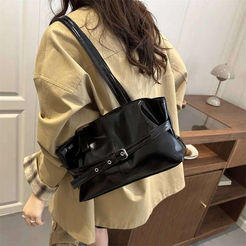 Autumn Retro Belt Design PU Shoulder Bags for Women Large Capacity Simple Ladies Tote Bag Solid Color Versatile Female Handbags XJ260306